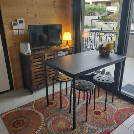 Apartment Roomy Near Town And Lift, Free Wifi And Parking *
